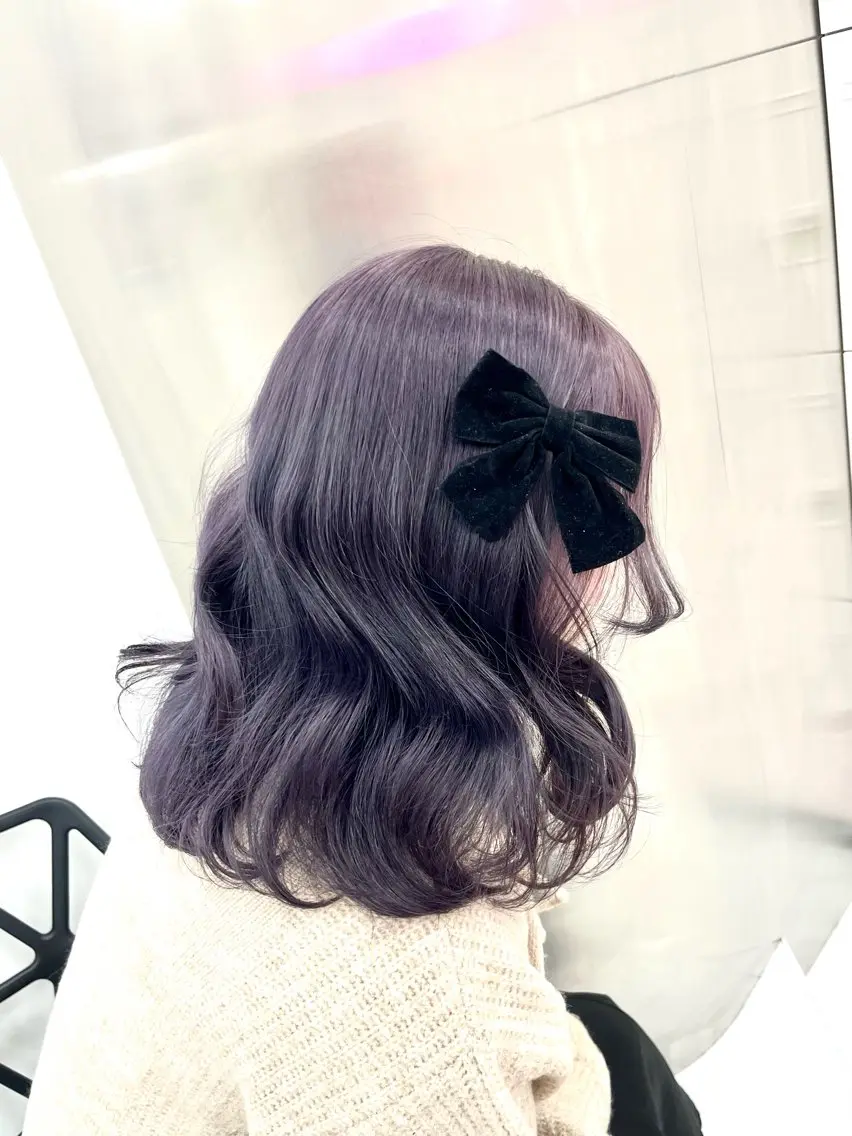 セミロング ヘアカラー トリートメント ヘッドスパ ヘアセット ❤︎ワンホンガーリー なハイトーンヘア❤︎のヘアスタイル
