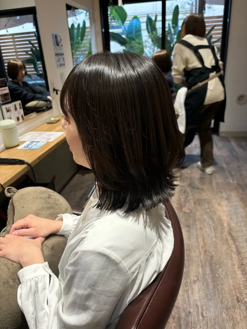 ミディアム カット SOL Matsumuraのヘアスタイル