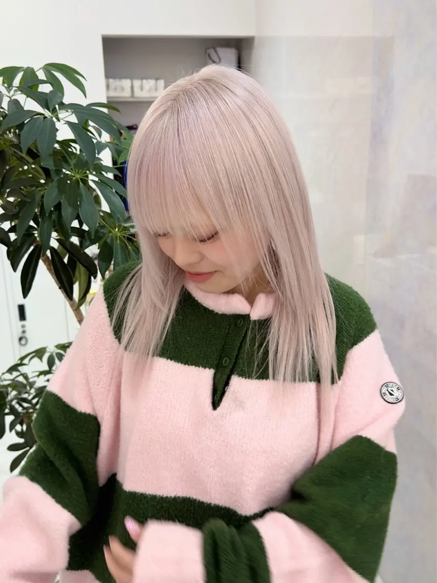 ミディアム カット ヘアカラー トリートメント 🤍ムラ修正ブリーチ 🤍原宿/YUUのヘアスタイル
