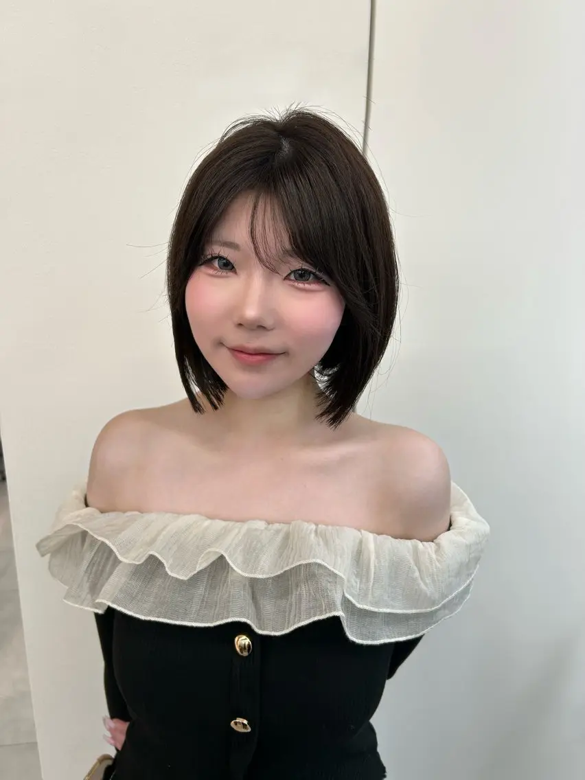 ショート カラー グレージュ 韓国風ヘア レイヤーカット ワンホンヘア カット ヘアカラー トリートメント 韓国ヘア/レイヤー Lily Wongのヘアスタイル