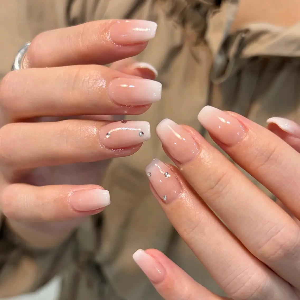ネイル Salondevi2 isanaのネイルデザイン