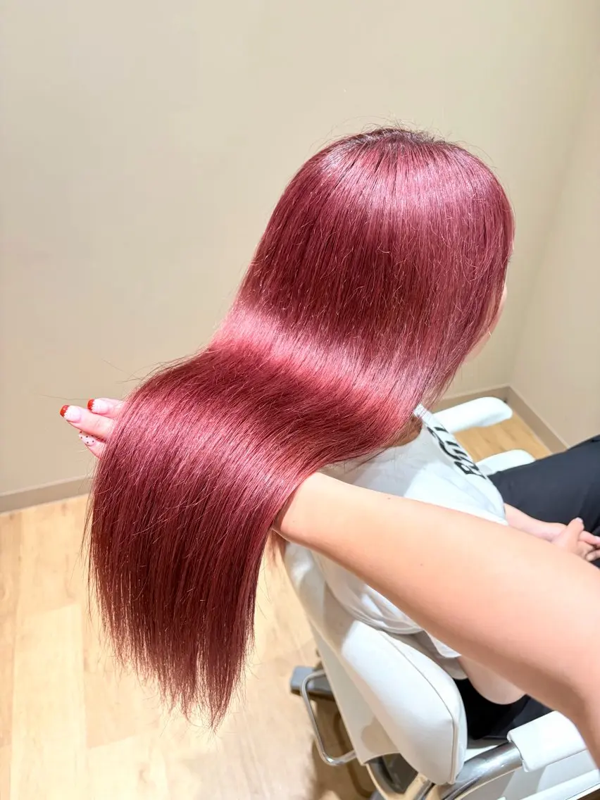 ロング カラー ブリーチ ヘアカラー トリートメント miwa♡暖色カラー 盛れる顔周り.ヘアメのヘアスタイル