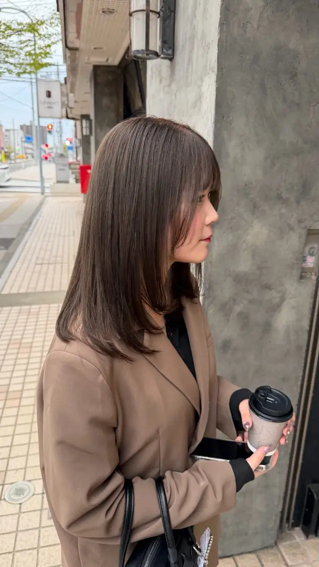 セミロング カラー ヘアカラー { door } Kawasakiのヘアスタイル
