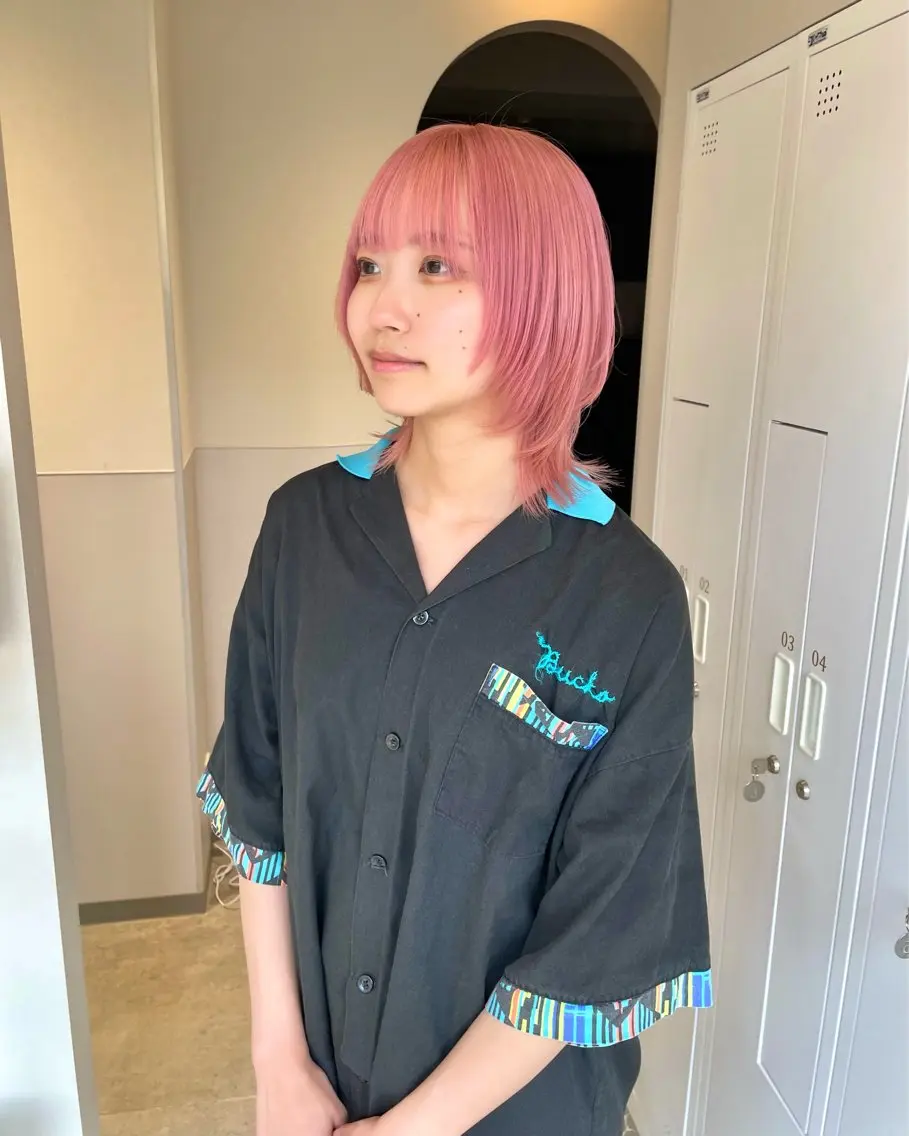 ミディアム カラー ピンクカラー ホワイトピンク レイヤーカット ウルフカット 武田 清久のヘアスタイル