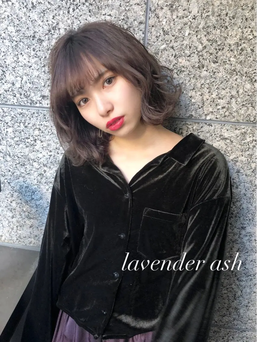 ミディアム カラー アッシュ ブリーチ ラベンダーカラー ラベンダーアッシュ ヘアカラー 成城美容室 YOSHIMURAのヘアスタイル