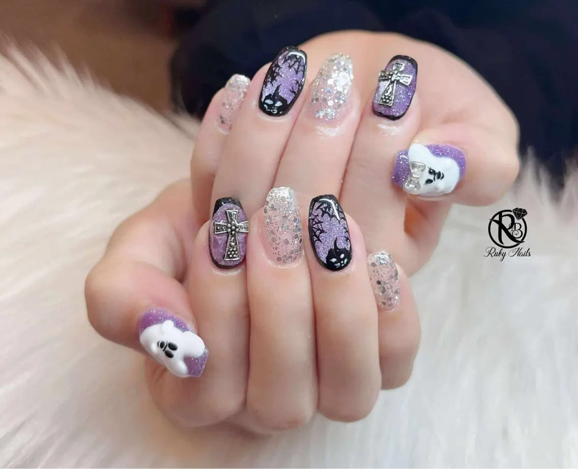 ネイル チークネイル フットネイル フレンチネイル グラデーション キラキラネイル Yukichan 日暮里店のネイルデザイン