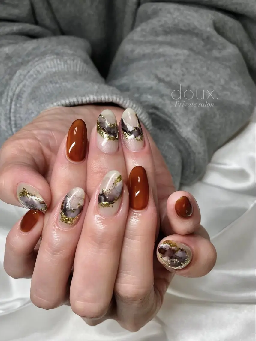 ネイル フレンチネイル キラキラネイル 韓国ネイル マグネットネイル 大理石ネイル(マーブル) doux. nailのネイルデザイン