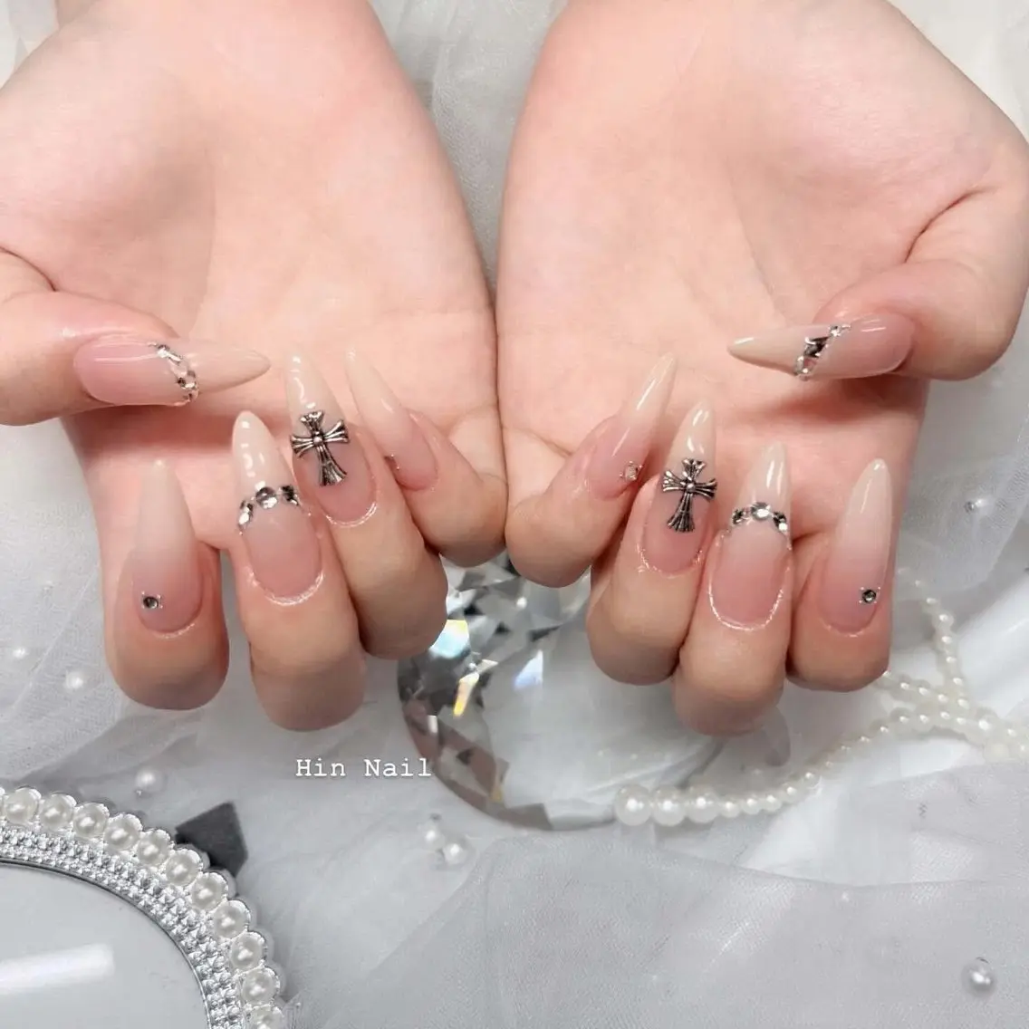 ネイル Hin Nail 日本橋のネイルデザイン