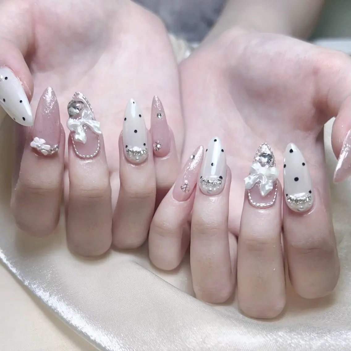メンズ ネイル メンズ韓国風 アートネイル オーロラネイル ガーリー キラキラネイル ハンドネイル Nail salon 木にいるのネイルデザイン