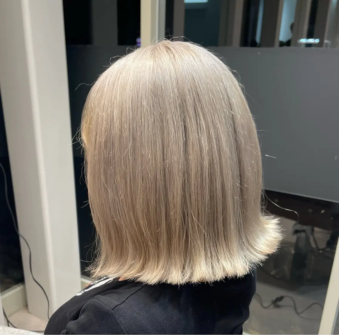 ショート カラー 前田 彩良のヘアスタイル