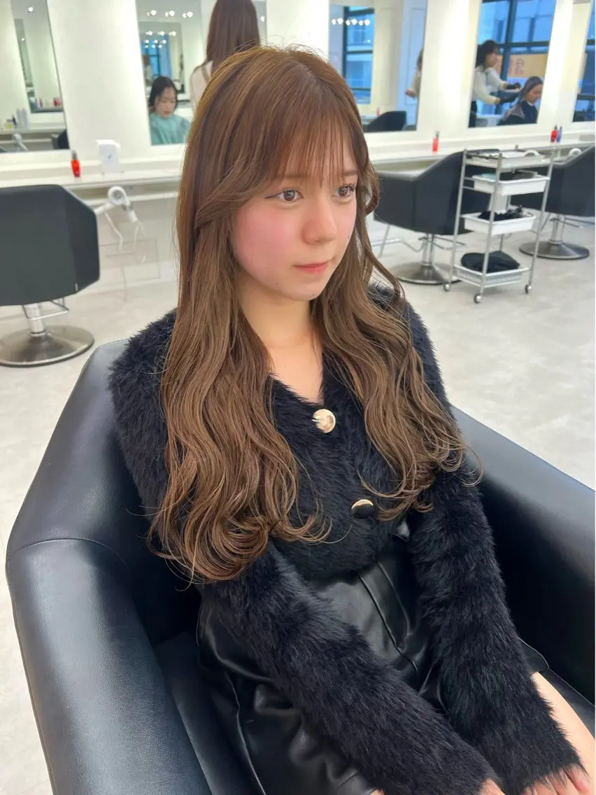 ロング カラー NANO／ ブリーチ×レイヤーのヘアスタイル