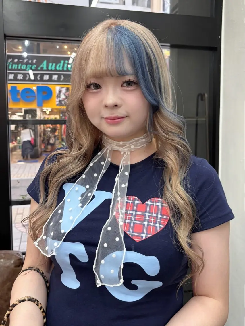 ロング ヘアカラー ブリーチ透明感カラー 🍀mizuki🍀のヘアスタイル