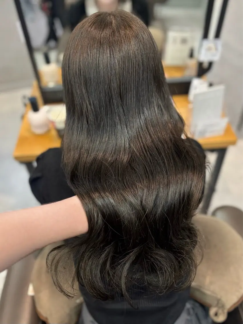 ロング カラー グレージュ ヘアカラー うる艶カラー 顔周りカット♡ikuのヘアスタイル