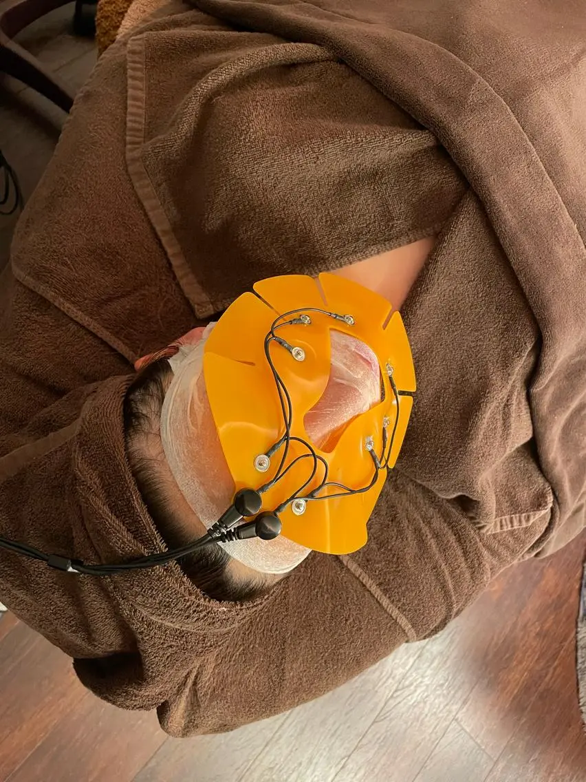 【モニター募集❗️】破格！デコルテマッサージ付美肌セルサーコース💆‍♀️✨の写真