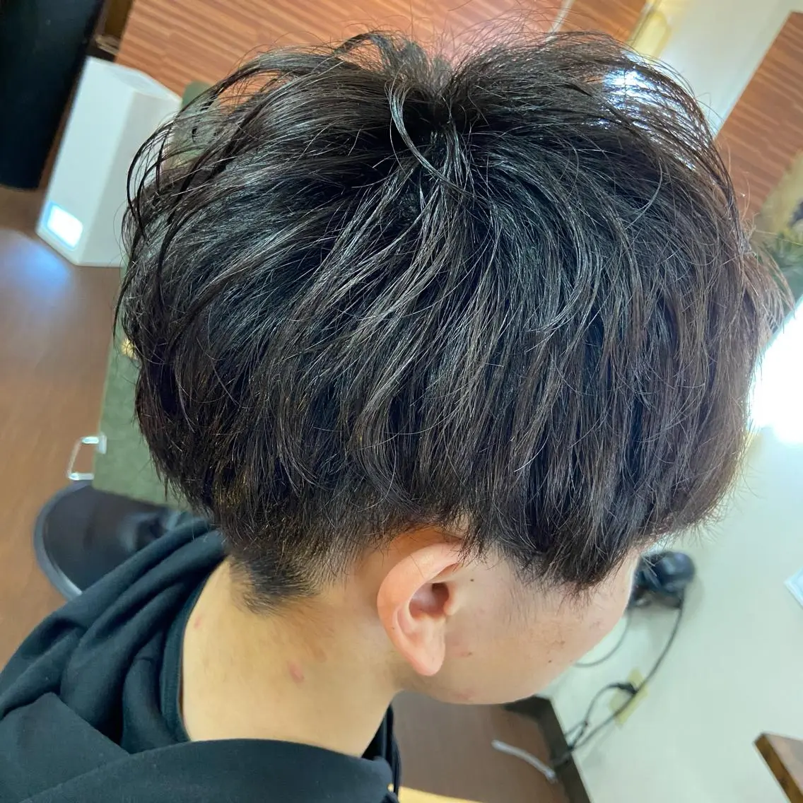 ショート カラー メンズ メンズブリーチ アッシュ ブリーチ パープルカラー カット ヘアカラー 💜推しインナー カラー/菊池柊真💜のヘアスタイル