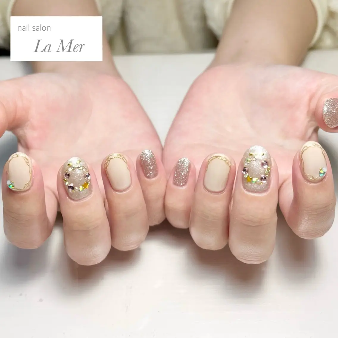 ネイル フラッシュネイル マグネットネイル ミラーネイル ピンク 冬ネイル ハンドネイル nailsalon La Merのネイルデザイン
