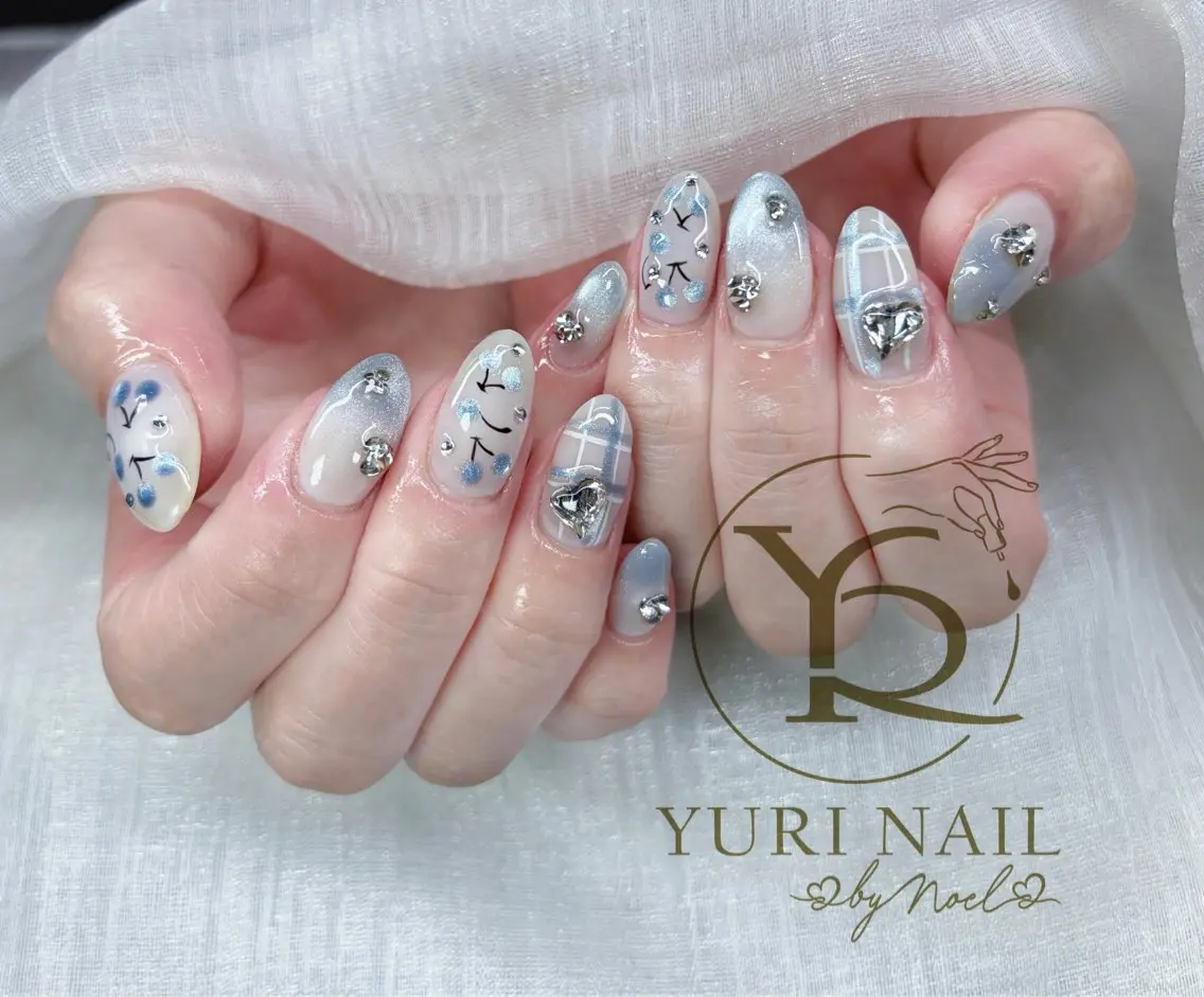 ネイル ハンドネイル フットネイル ハンドケア YURI Nail NARITAのネイルデザイン