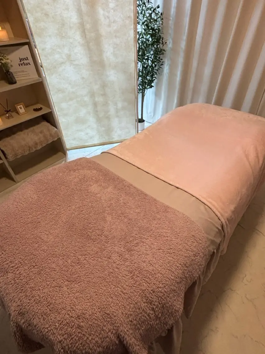 毛穴洗浄×肌を育てる salonのエステ・リラクイメージ