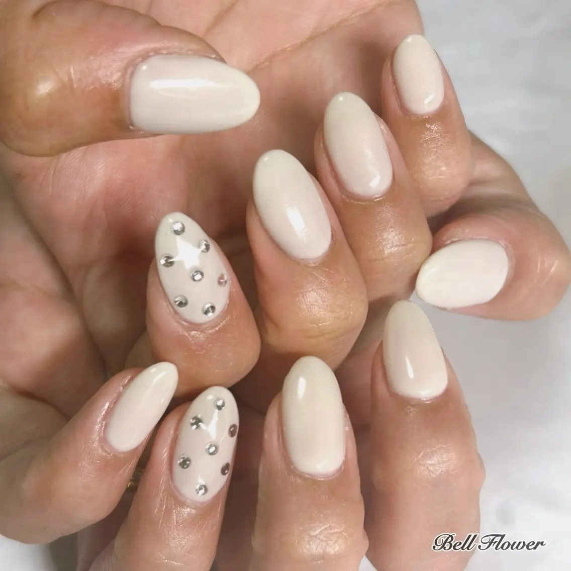 ネイル ハンドネイル Bell Flowerのネイルデザイン
