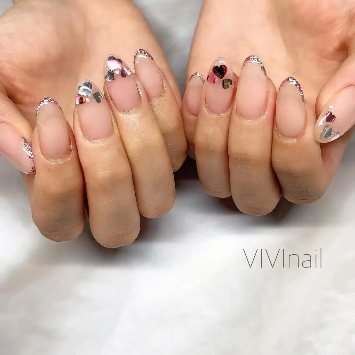 ネイル フレンチネイル ハート ハンドネイル vivi nailのネイルデザイン