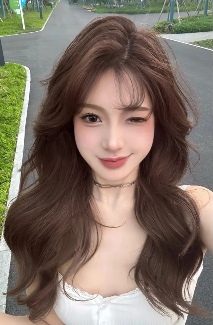 カラー ブリーチ ブリーチなしカラー ヘアカラー トリートメント ヘアセット 韓国風レイヤーカラー ライムのヘアスタイル