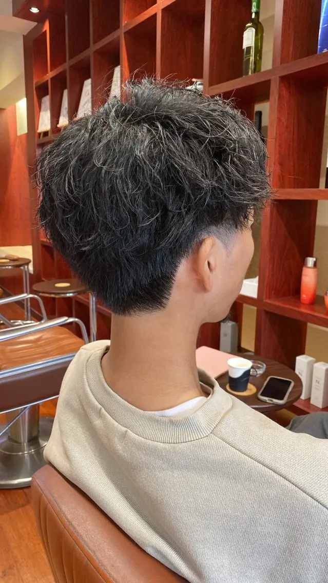 ショート パーマ メンズ オタク美容師🎮 AKARIのヘアスタイル