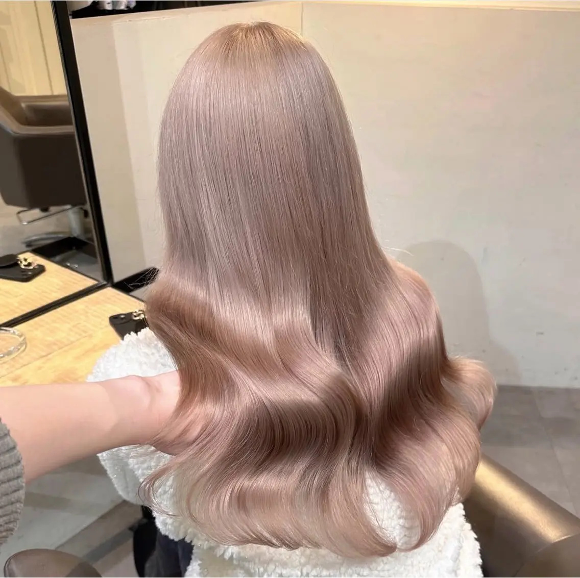 カラー 佐藤 心風のヘアスタイル