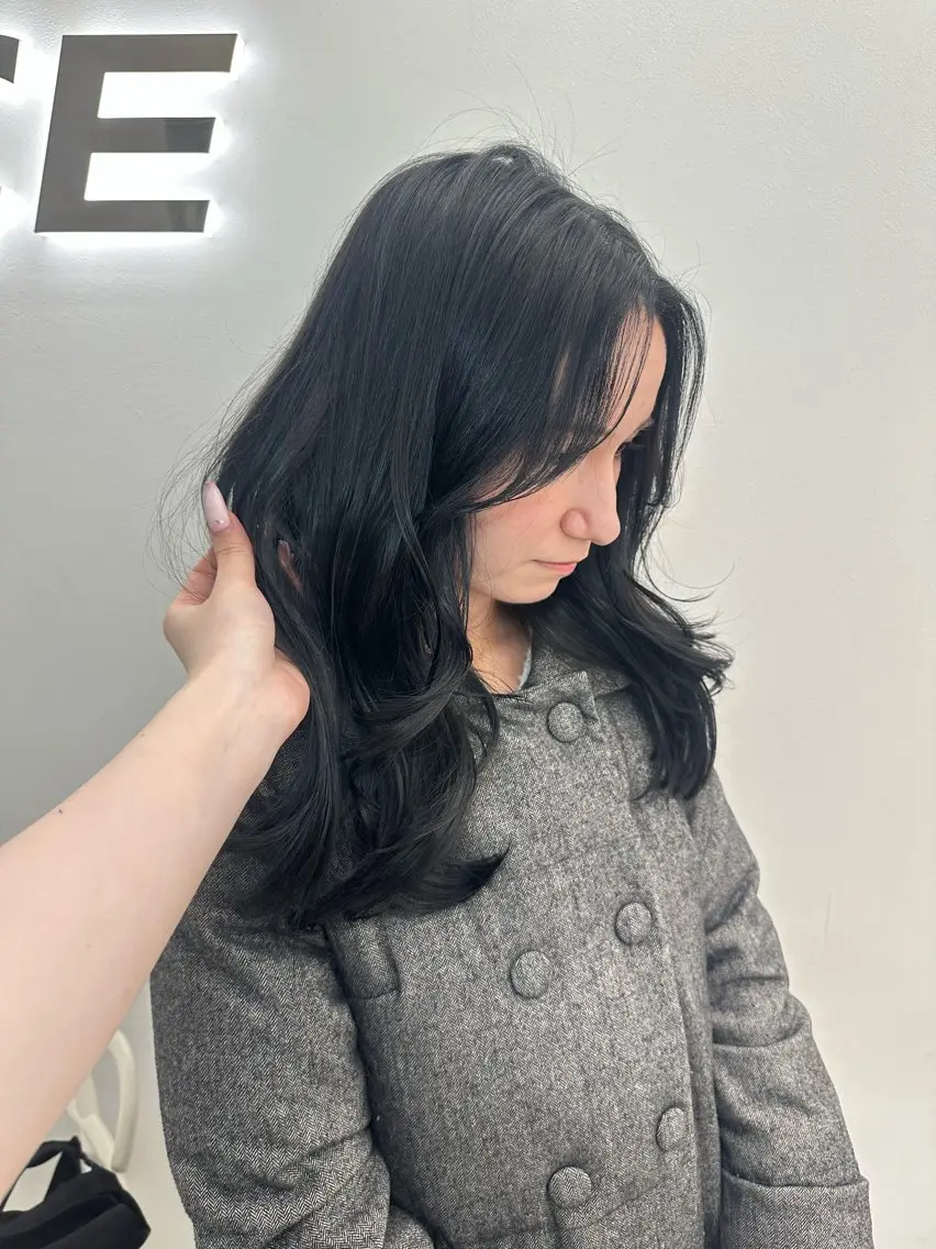 セミロング カラー ヘアアレンジ カット ヘアカラー 大人っぽ中韓レディ ヘア🤍MAOのヘアスタイル