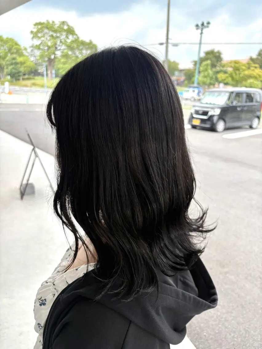 カラー 黒髪 かわうち れなのヘアスタイル