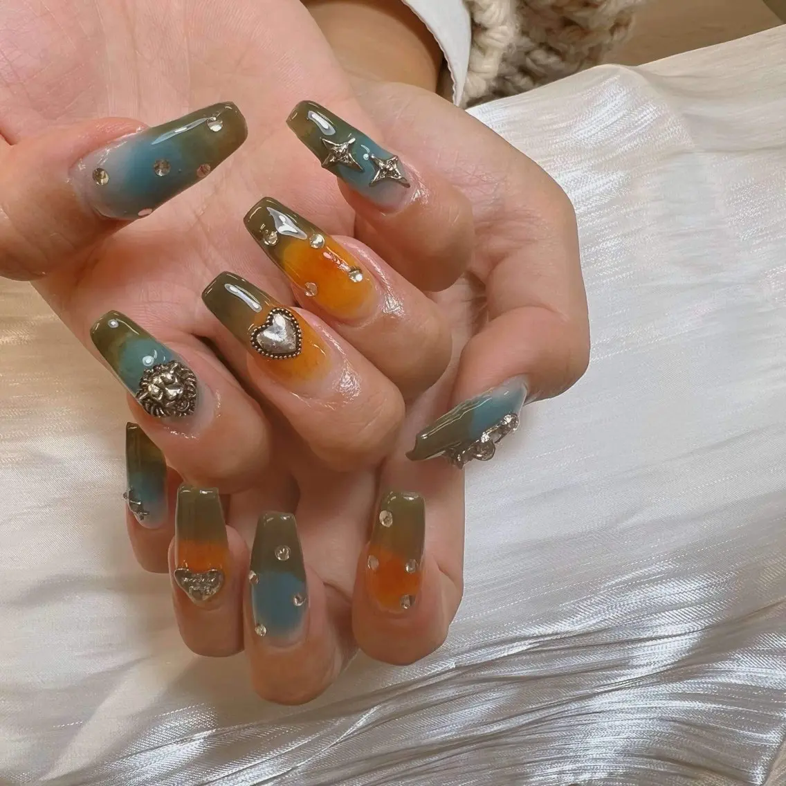ネイル ハンドネイル ハンドケア Anh Nail 歌舞伎町のネイルデザイン