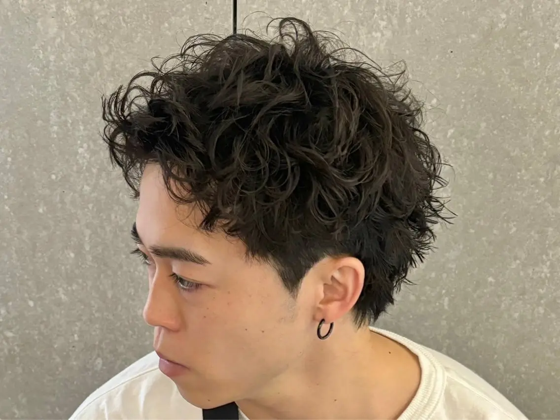 ショート パーマ メンズ 原口 颯太のヘアスタイル