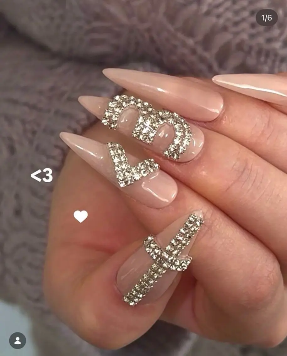 ネイル フレンチネイル ジェルネイル キラキラネイル 韓国ネイル マグネットネイル ハンドネイル ハンドケア Nova Nail _Shinsaiのネイルデザイン