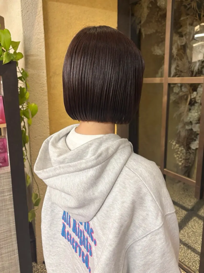 ショート カット ヘアカラー トリートメント 透明感カラー／ レイヤー／あやねのヘアスタイル