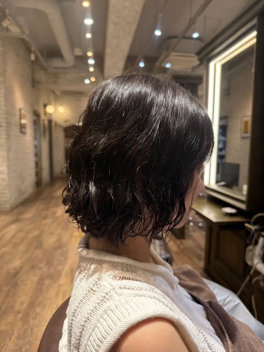 ミディアム ミディアムパーマ ボブ レイヤーカット cloe仙台🫧 ツバサ💎🪞💙のヘアスタイル