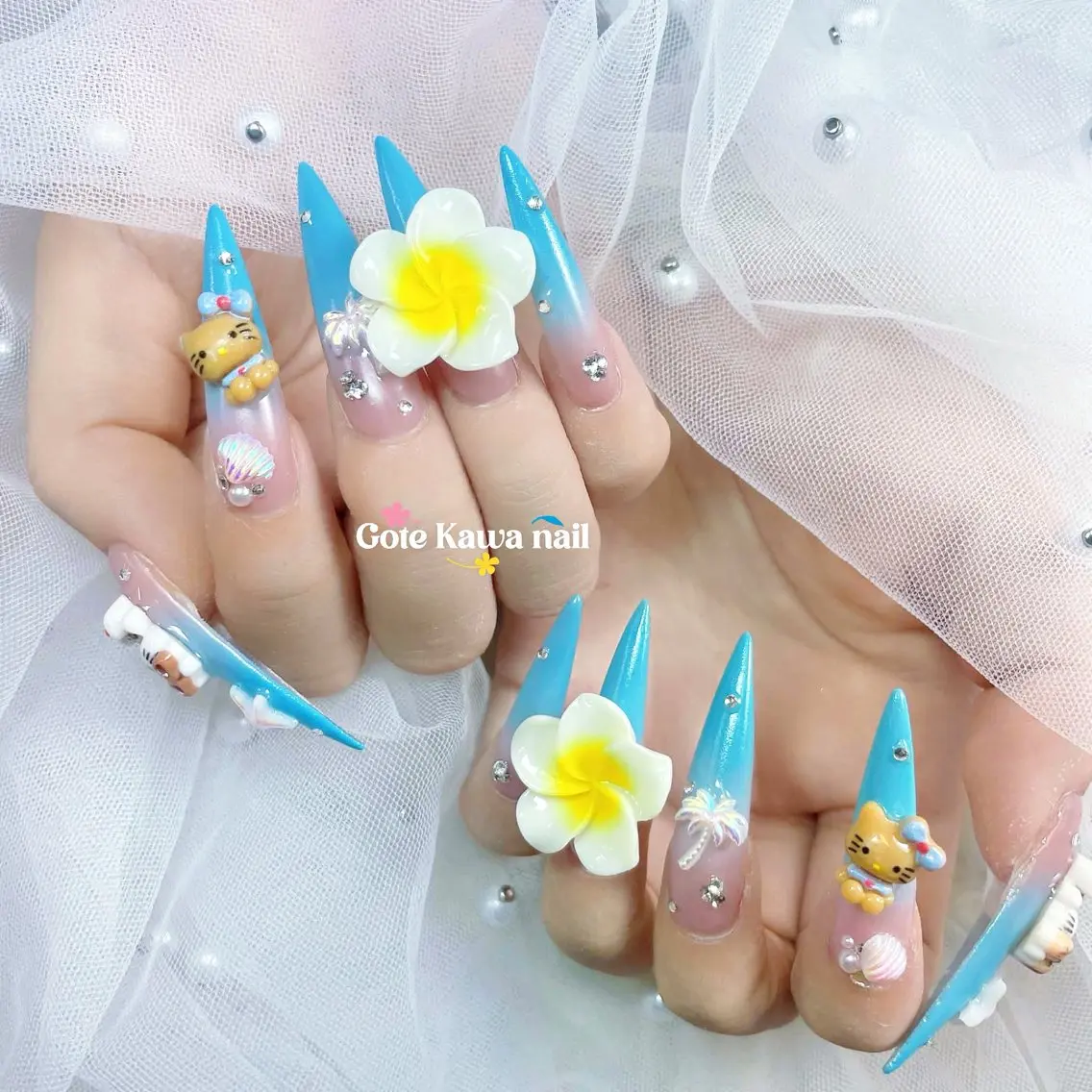 ネイル グラデーション 持ち込み 夏ネイル ハンドネイル ハンドケア Gote Kawa nail salonのネイルデザイン