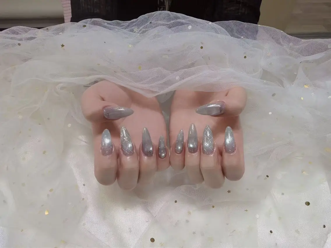 ネイル ジョリ kasumi🌹💅のネイルデザイン
