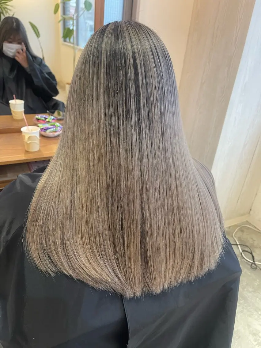 ミディアム カラー カット ヘアカラー トリートメント 海外レイヤー/ レイヤーカット/和田のヘアスタイル