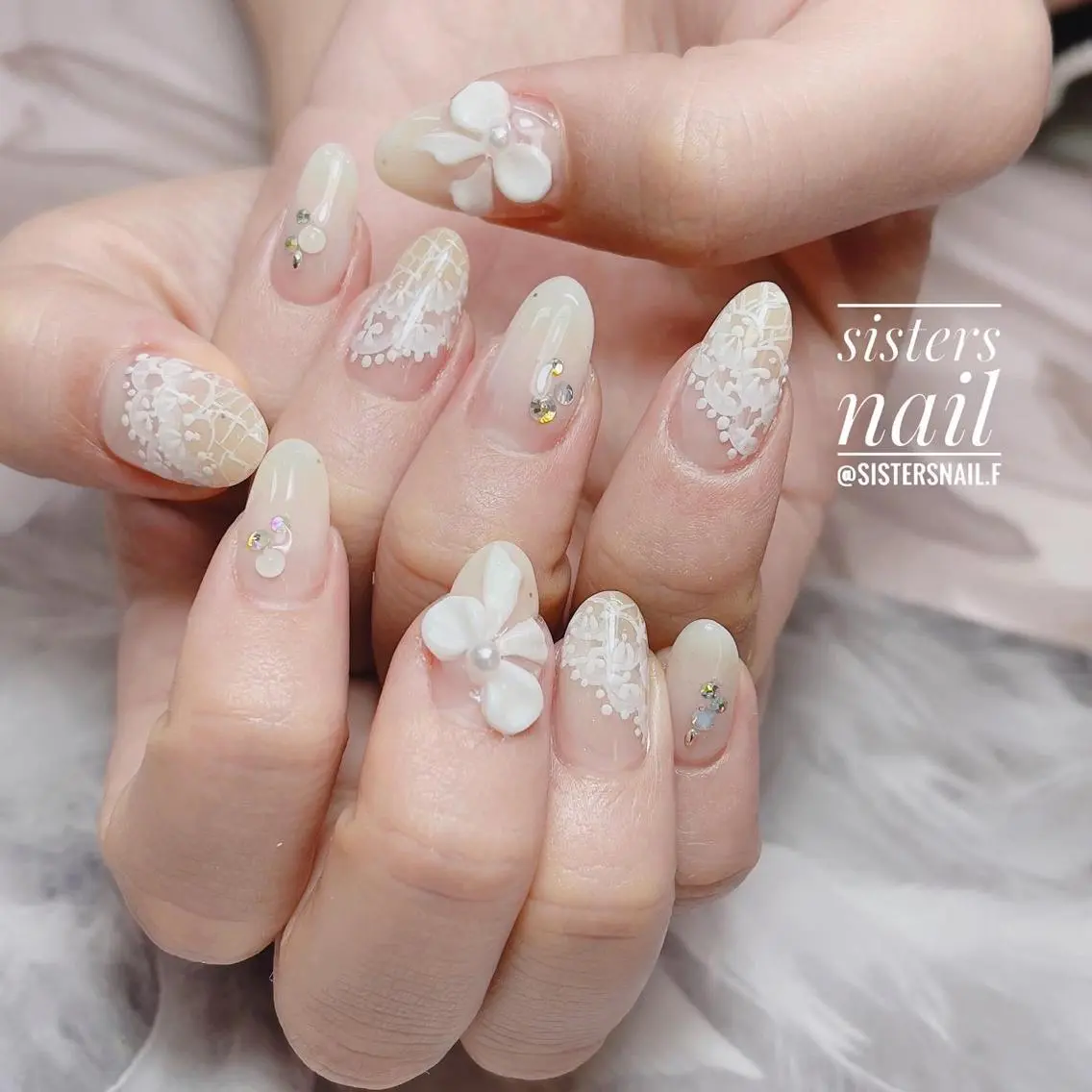ネイル アートネイル グラデーション キラキラネイル レース オフィスネイル sisters nail.fのネイルデザイン