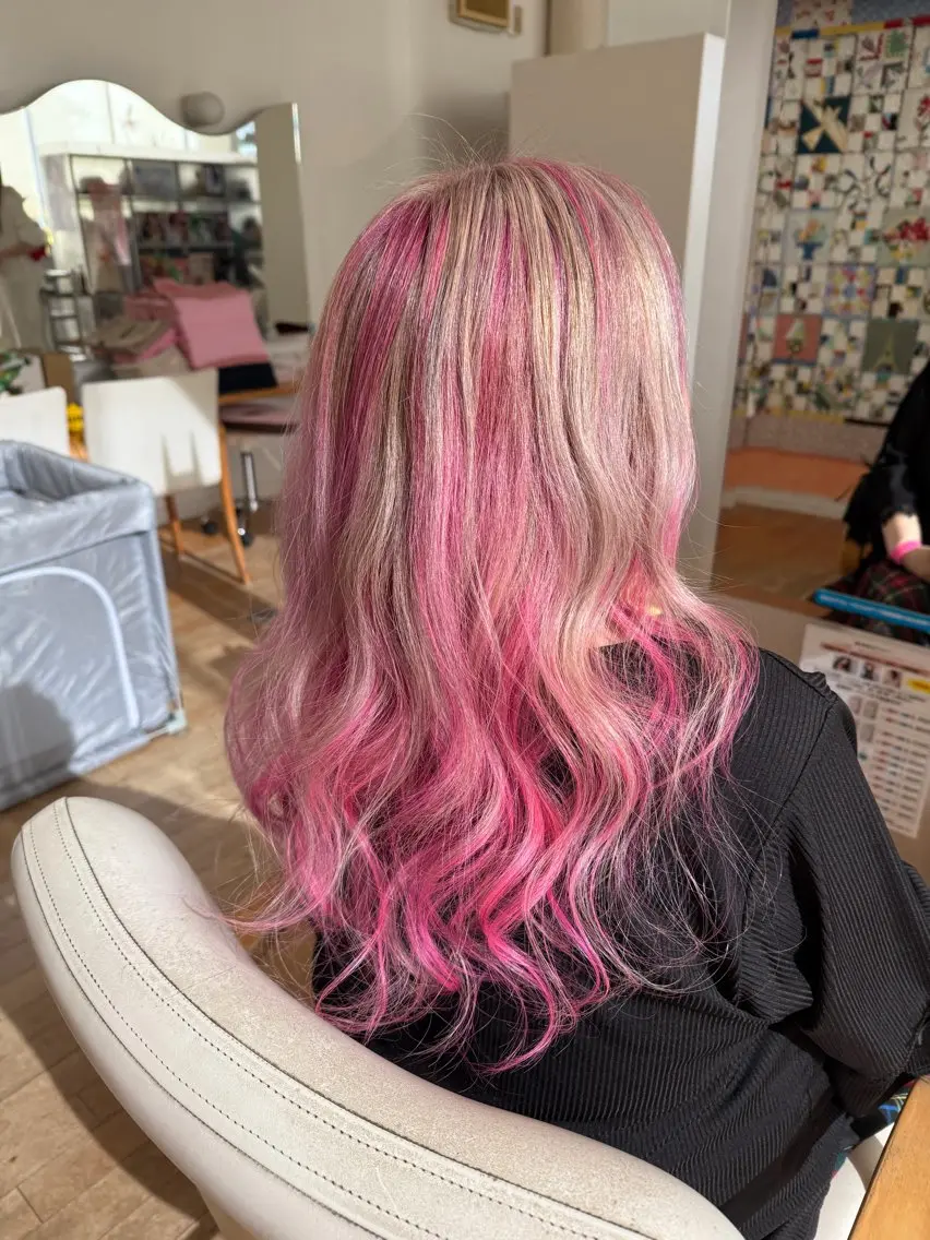 カラー 山本 瑠華のヘアスタイル