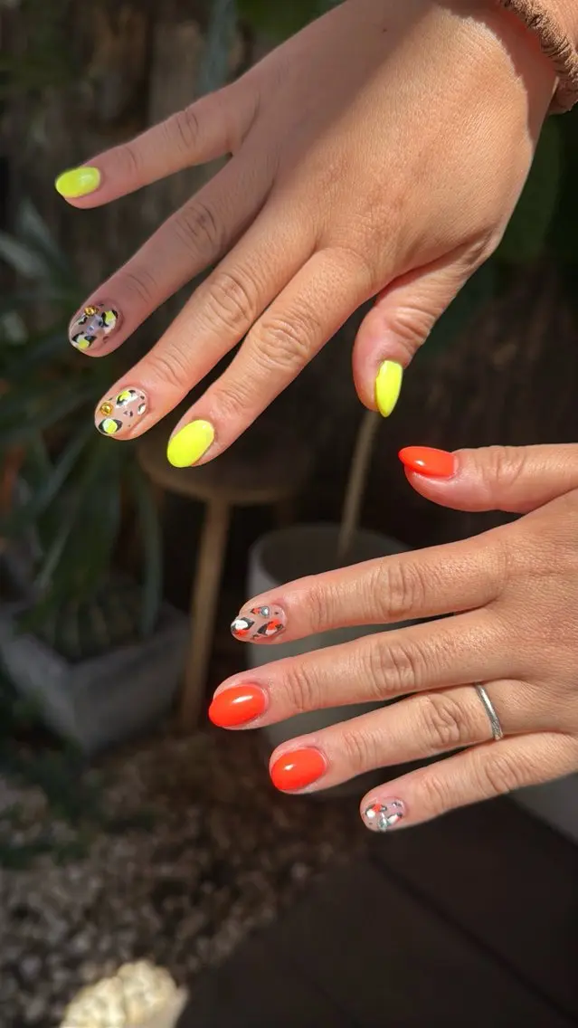ネイル フラッシュネイル フラッシュマグ フットネイル フレンチネイル 韓国ネイル ハンドネイル SAKU nail 作島茜のネイルデザイン