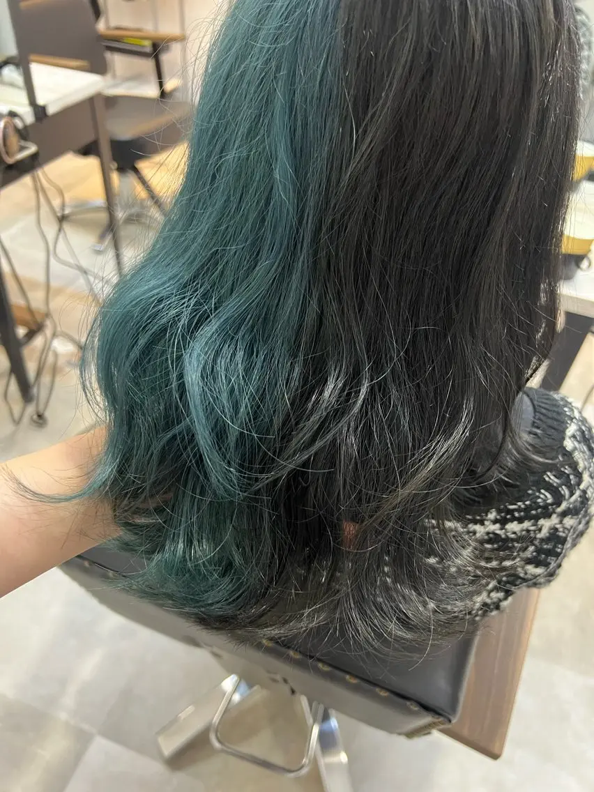 セミロング カラー 🥀韓国ヘア🥀 宮津真菜のヘアスタイル