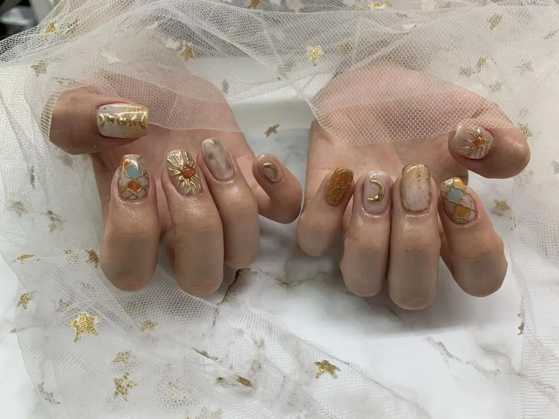 ネイル 🦋ネイルサロン ブラン🌈ゆりのネイルデザイン