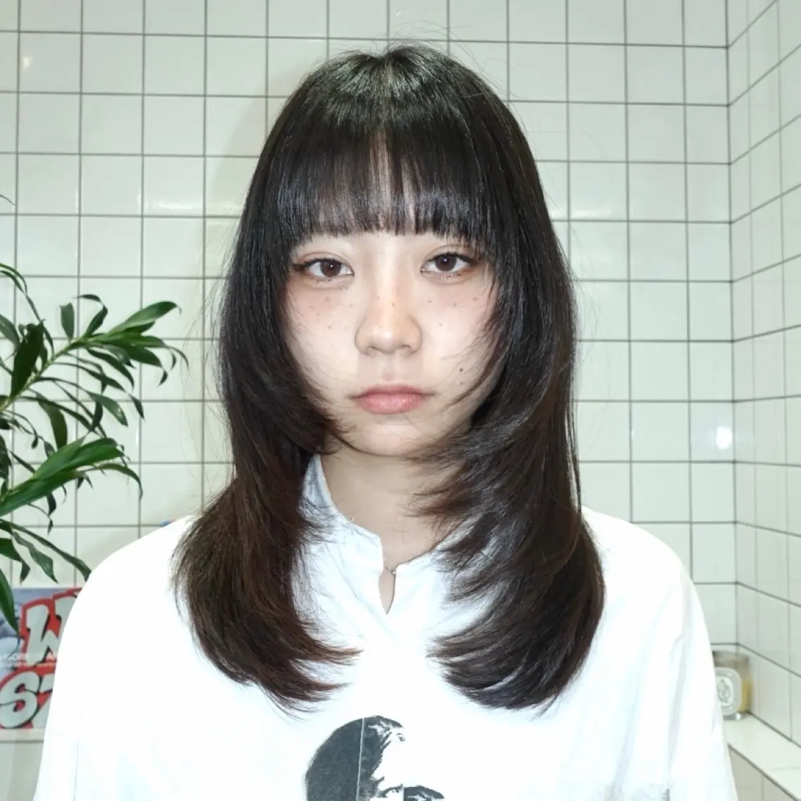 ミディアム 顔まわりレイヤー ハッシュカット ハイレイヤー 韓国風ヘア レイヤーカット momo もものヘアスタイル