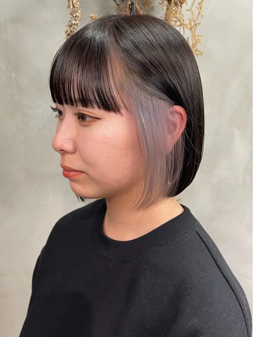 ショート カラー 切りっぱなしボブ ブリーチ ダブルカラー インナーカラー ラベンダーカラー カット ヘアカラー RorriM natsuのヘアスタイル
