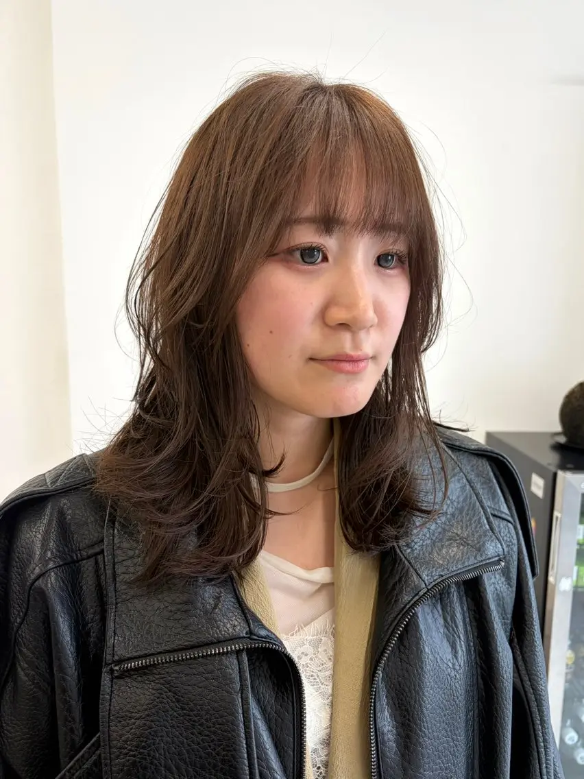 セミロング カラー ブラウンカラー 透明感カラー レイヤーカット カット ヘアカラー トリートメント cana 札幌レイヤースタイルのヘアスタイル