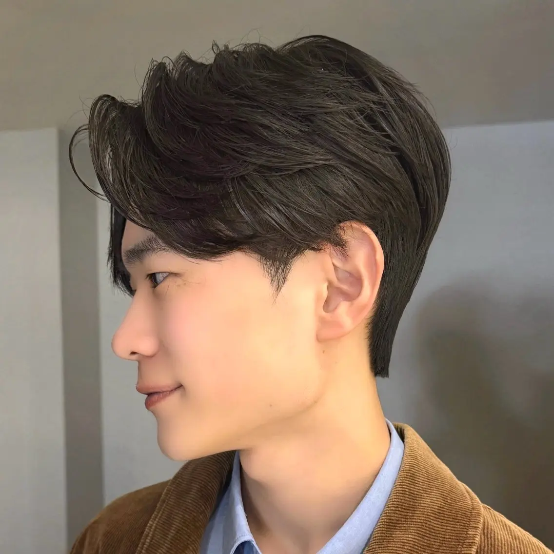 【韓国風】骨格診断メンズカット＋ダウンパーマ/韓国ヘア/ニュアンスパーマ/センターパート/毛流れパーマの写真