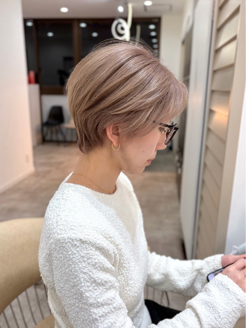 ショート カット ヘアカラー トリートメント 廣庭 勇人のヘアスタイル