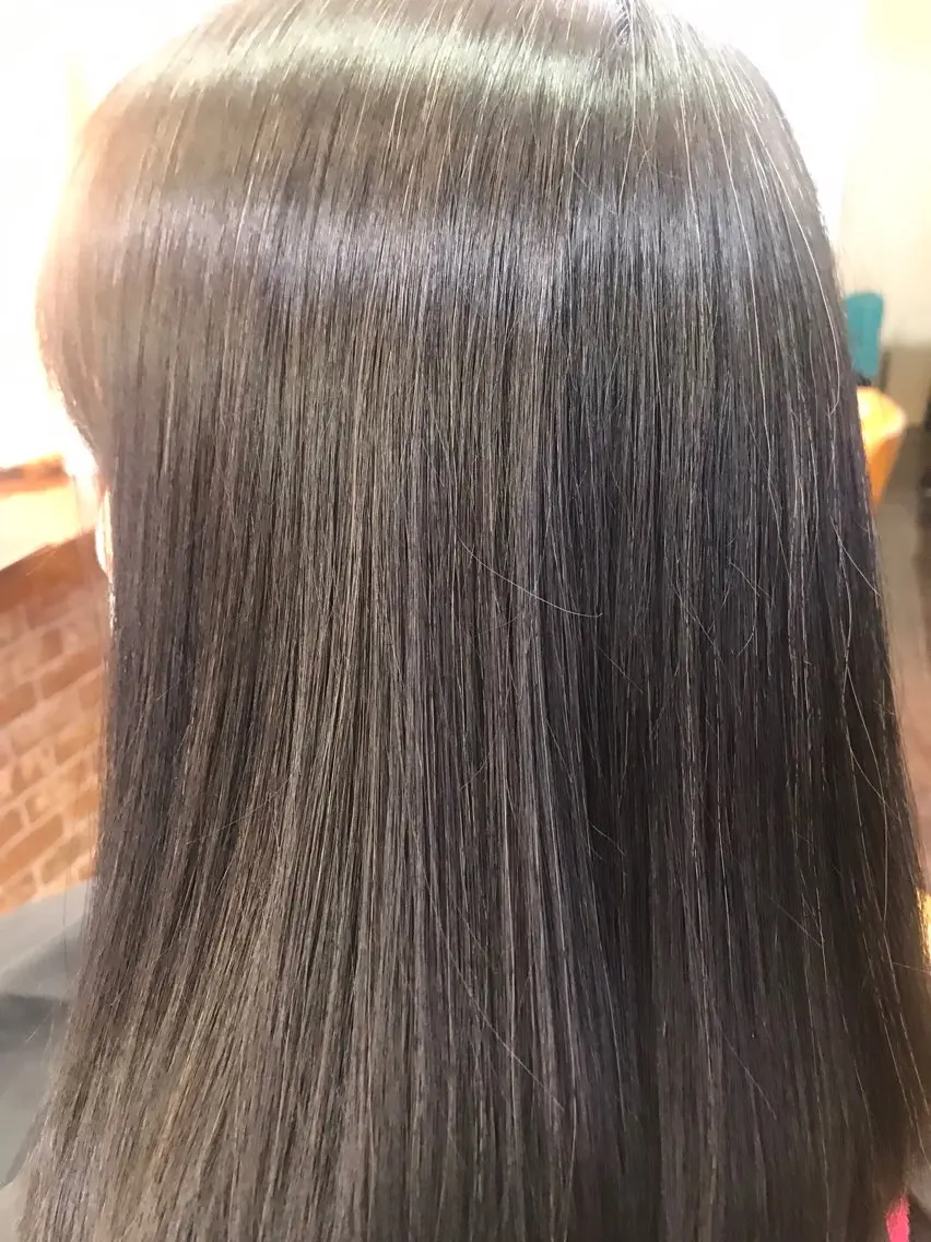 セミロング パーマ ヘアカラー 桧山 真のヘアスタイル