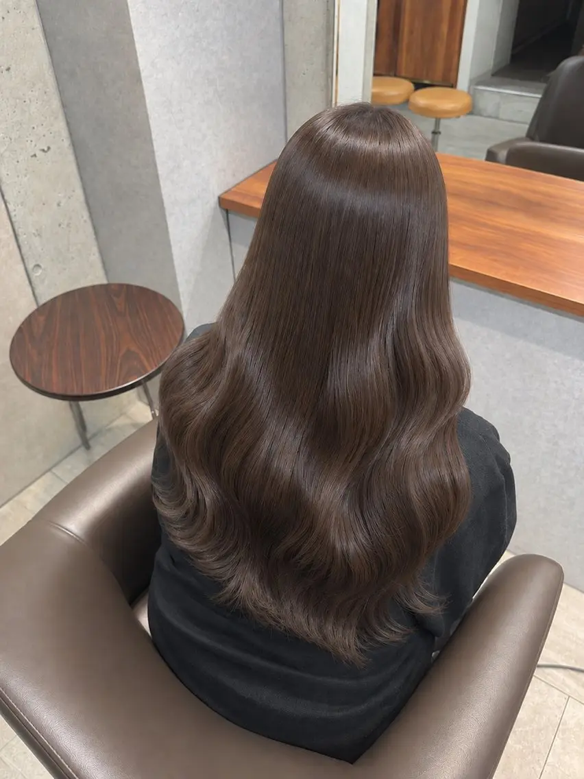 ロング カラー ア ンナのヘアスタイル