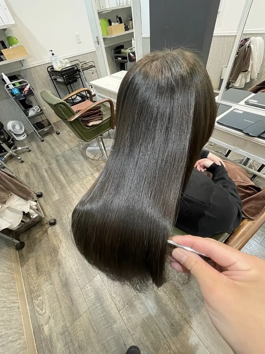 ロング 縮毛矯正 岩間 渉のヘアスタイル